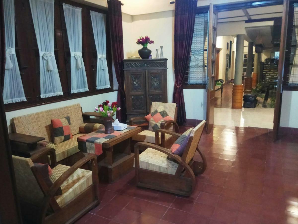 Doeloerkoe Homestay Solo المظهر الخارجي الصورة